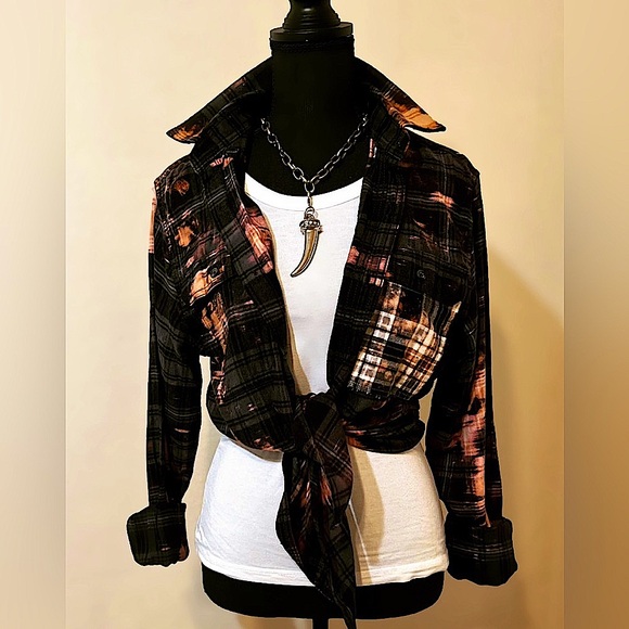 Flannel tie dye shirt with skull on back. NECKLACE FOR SALE. SOLD SEPARATELY - Picture 6 of 6